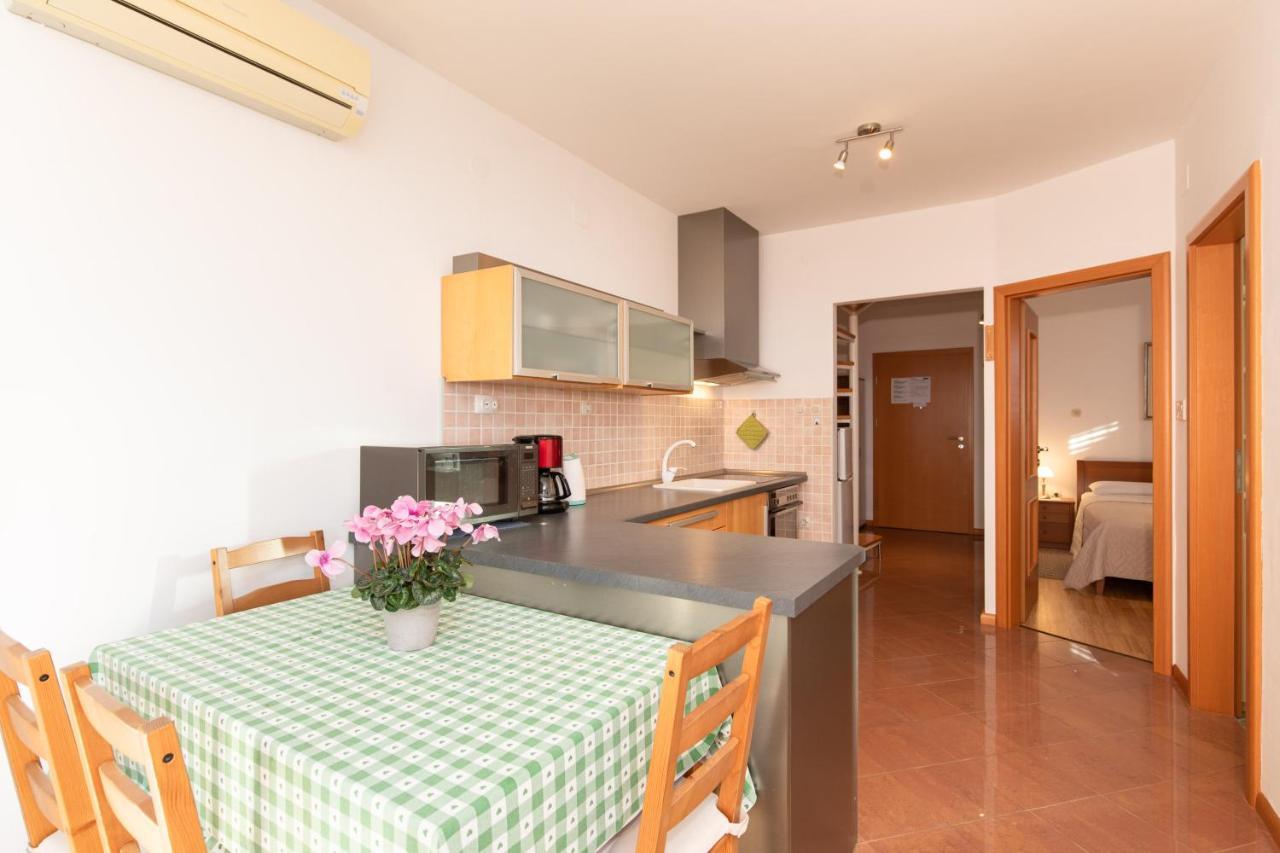 Apartments Bella Vista Krk Town Exterior photo